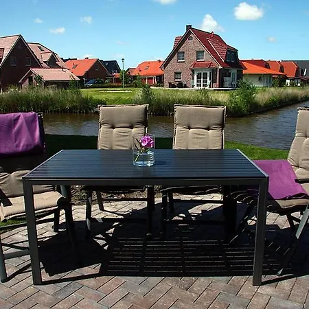 Kiek Up De Gracht Apartment Greetsiel